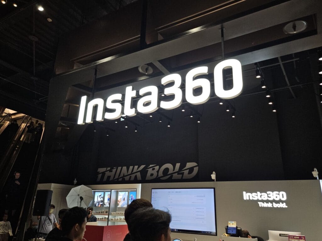 insta360新店開幕-LOGO照片